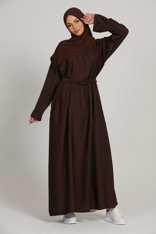 Front view of brown simple long abaya, comfortable modest wear abaya for women, daily abaya fashion