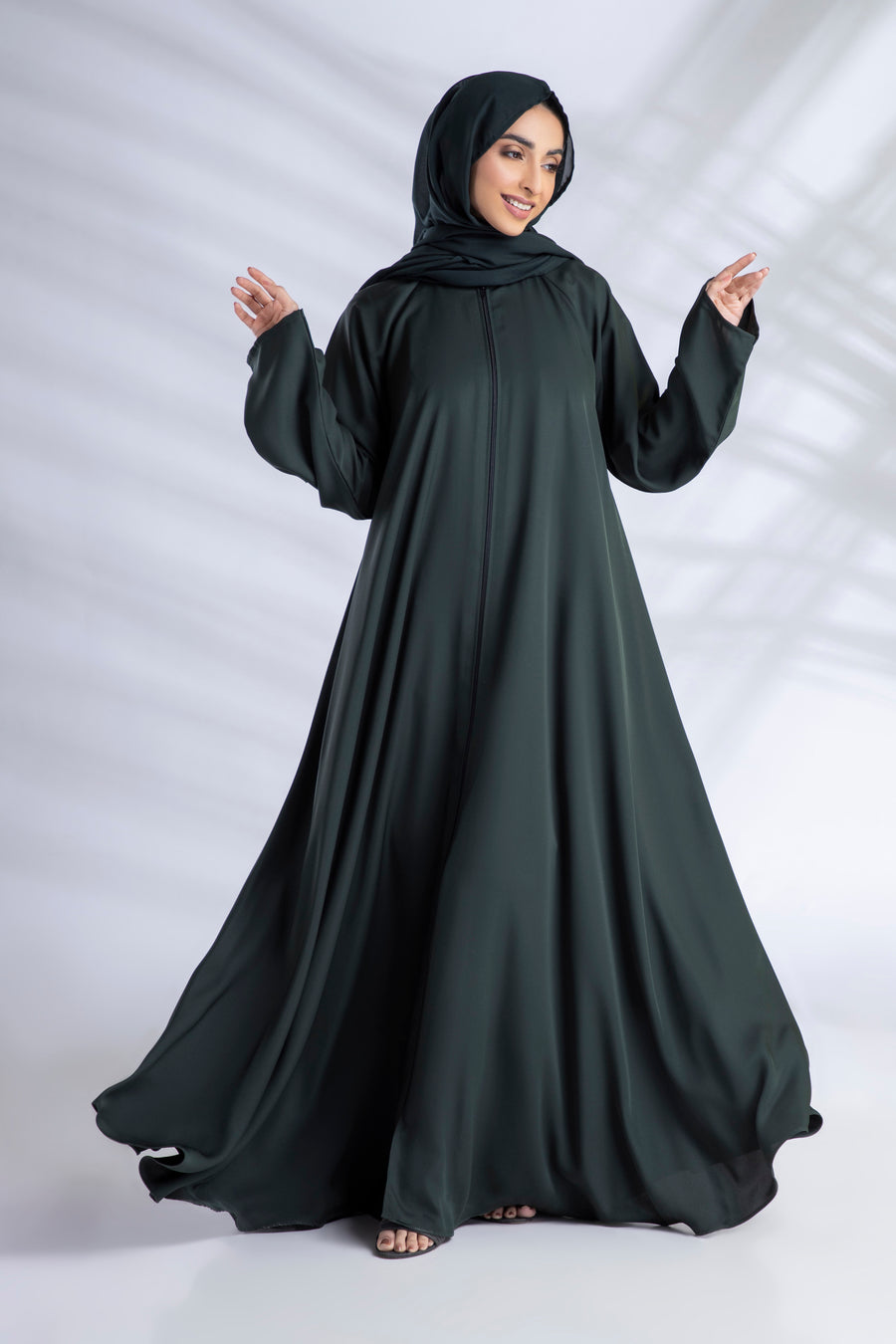 Open Button Abaya With Elastic Sleeves In Dark Brown