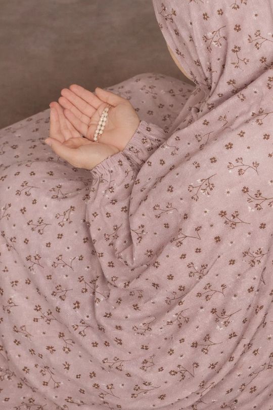 Jasmine pink namaz chaddar full coverage front view